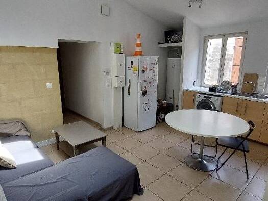 Appartement à louer 475 € 1 pièce 75 m² Bordeaux 33000