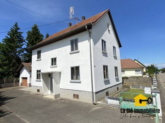 Maison à vendre 364 000 € 6 pièces 5 chambres 147,3 m² 910 m² de terrain Sierentz 68510