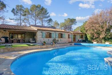 Maison de plain-pied à vendre 795 000 € 4 pièces 3 chambres 131 m² 1 470 m² de terrain Fayence 83440