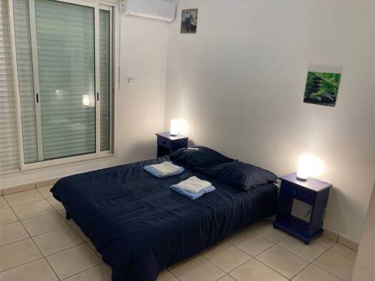 Appartement à louer 680 € 1 pièce 24 m² RDC Saint-Denis 97400