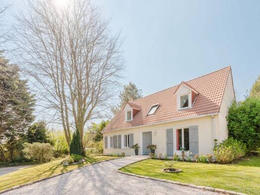 Maison à vendre 472 500 € 5 pièces 4 chambres 150 m² 2 350 m² de terrain Annoeullin 59112