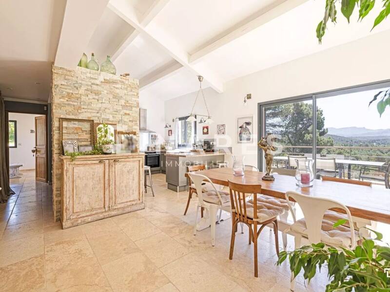 Maison à vendre, 215m², LA BOUILLADISSE