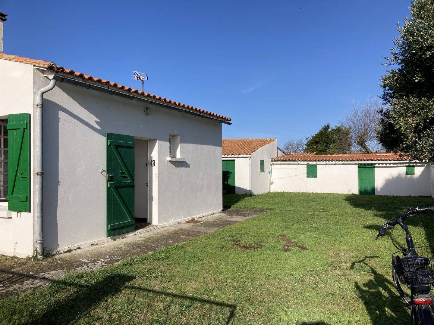 Maison à vendre, 85m², SAINT CLEMENT DES BALEINES