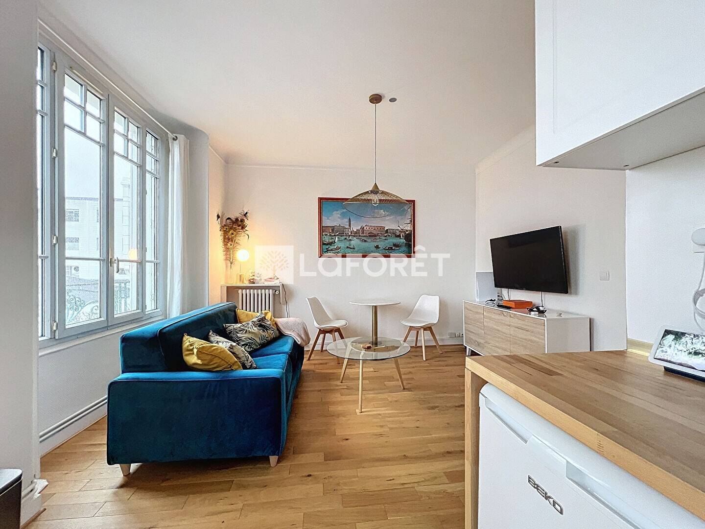 Maison à louer, 34m², COURBEVOIE