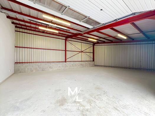 Local d'activités à vendre 245 000 € 136 m² d'espace de stockage Nord Est Soultz-Haut-Rhin 68360