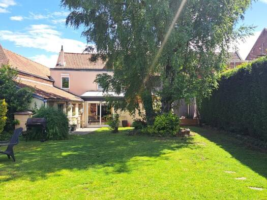 Maison de ville à vendre 457 000 € 8 pièces 6 chambres 220 m² 800 m² de terrain Phalempin 59133