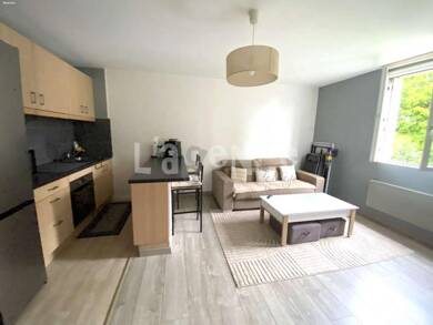 Appartement à vendre 159 000 € 2 pièces 1 chambre 38 m² 1er étage Centre Sud Claye-Souilly 77410