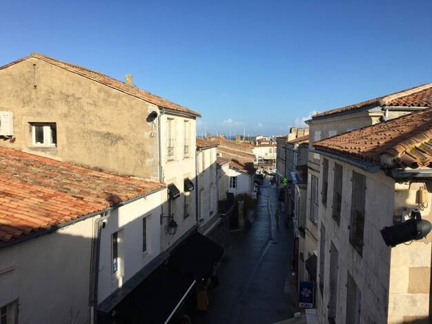 Duplex à louer 1 160 € 4 pièces 3 chambres 81,2 m² 2 étages Saint-Martin-de-Ré 17410