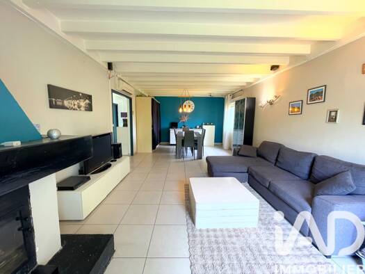 Maison de plain-pied à vendre 275 000 € 4 pièces 3 chambres 96 m² 1 028 m² de terrain Saint-Magne 33125