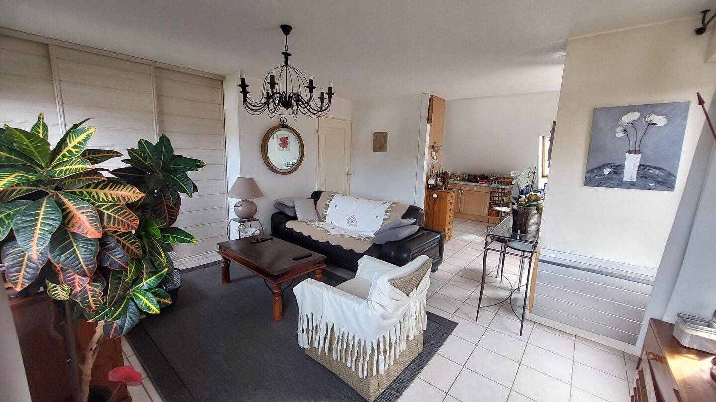 Maison à vendre, 90m², POISY