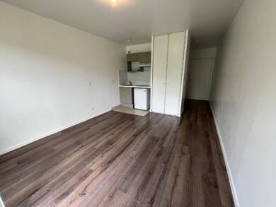 Appartement à louer 574 € 1 pièce 23 m² 2ème étage Centre Ville Mennecy 91540
