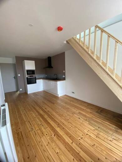 Duplex à louer 560 € 2 pièces 1 chambre 27 m² Dernier étage, Étage 1/1 Béré-Choisel-Borderie-Vitré Châteaubriant 44110