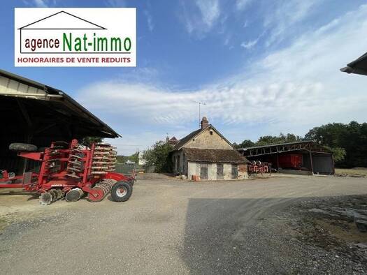 Maison à vendre 145 000 € 4 pièces 2 chambres 87 m² 4 600 m² de terrain La Selle-en-Hermoy 45210