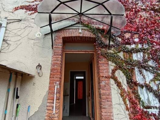 Maison de ville à vendre 70 000 € 3 pièces 2 chambres 80,5 m² 147 m² de terrain Lorris 45260