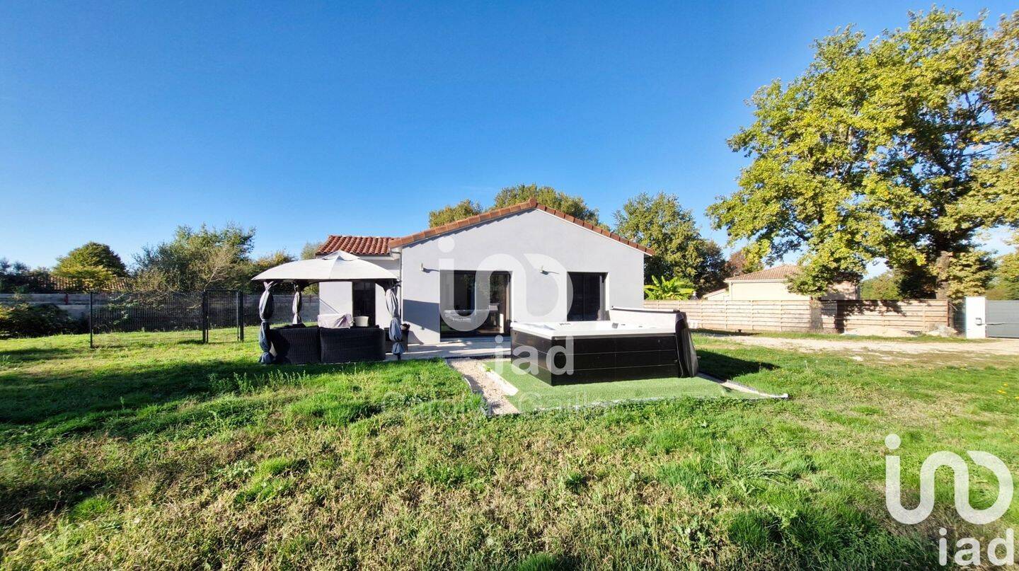 Maison à vendre, 128m², SAINT ETIENNE DE TULMONT