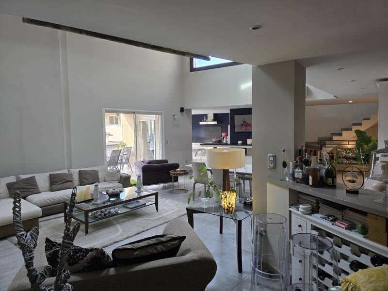 Maison à vendre, 216m², MORIERES LES AVIGNON