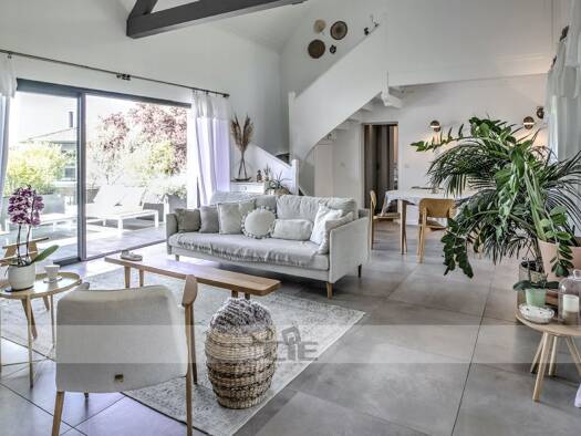 Maison à vendre 970 000 € 5 pièces 4 chambres 159 m² 1 235 m² de terrain Collonges-sous-Salève 74160