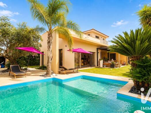 Maison à vendre 555 000 € 4 pièces 3 chambres 157,74 m² 719 m² de terrain Centre Ville Nord Bompas 66430