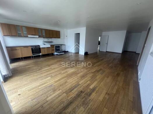 Appartement à louer 1 610 € 4 pièces 2 chambres 99,6 m² RDC Hôtel de Ville Fontenay-sous-Bois 94120