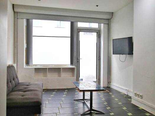 Appartement à vendre 189 000 € 1 pièce 21 m² RDC La Fourche-Guy Môquet Paris 17ème arrondissement 75017
