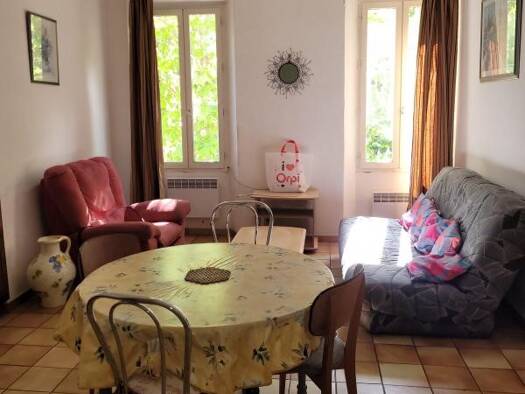 Appartement à louer 401 € 1 pièce 36 m² Étage 1/4 dès le 25/08/2025 Aups 83630