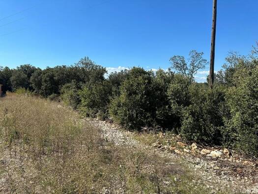Terrain constructible à vendre 71 000 € 1 076 m² de terrain Orgnac-l'Aven 07150