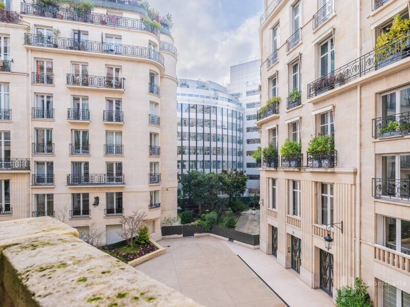 Maison à louer, 310m², PARIS 16E