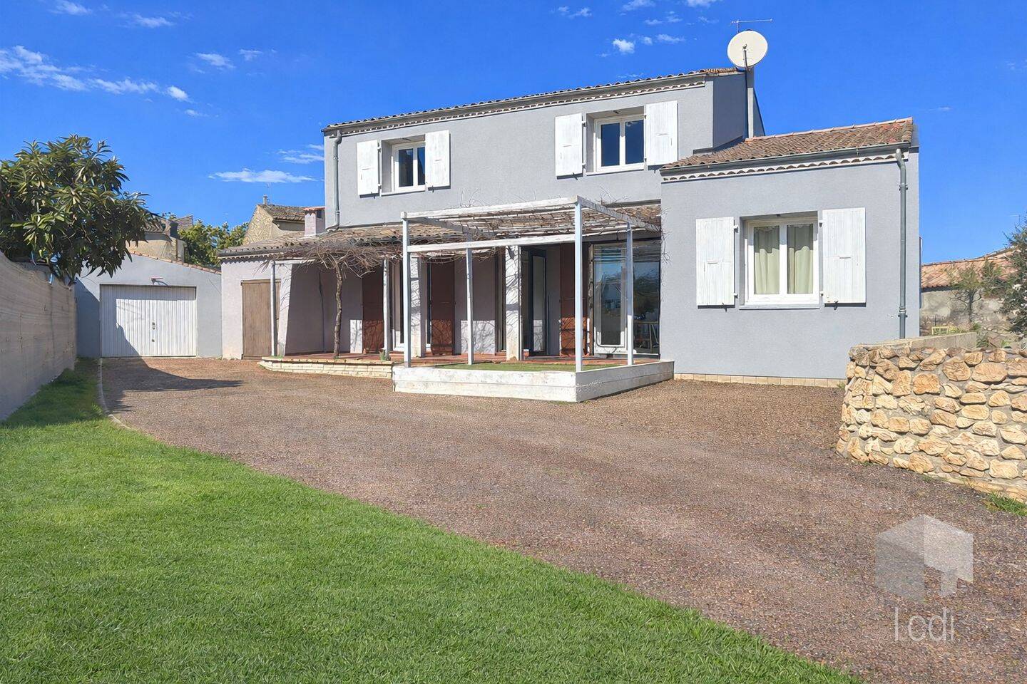 Maison à vendre, 124m², VALLON PONT D'ARC