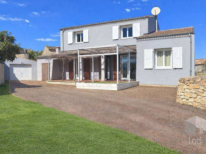 Maison à vendre, 124m², VALLON PONT D'ARC