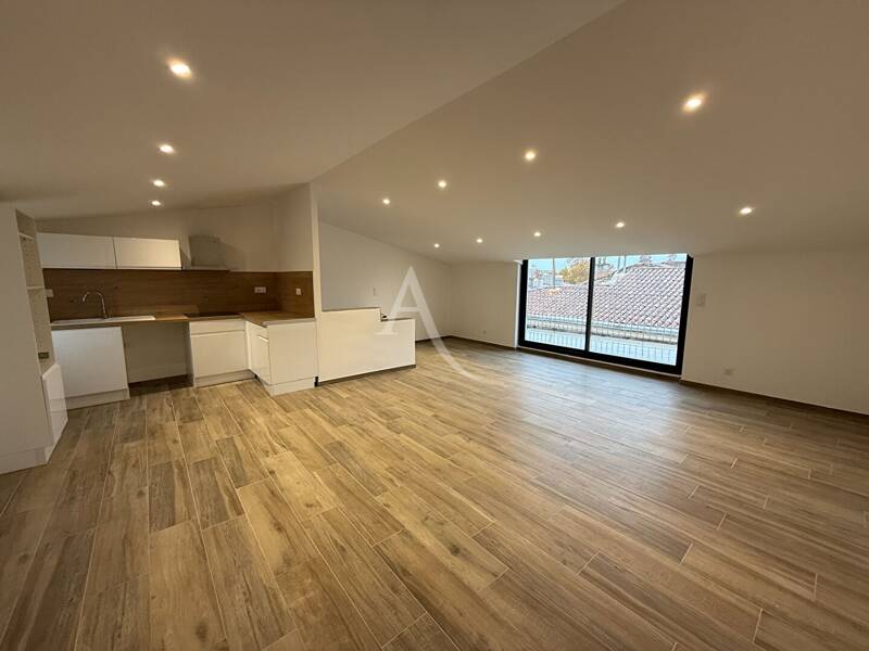 Maison à louer, 91m², NIMES