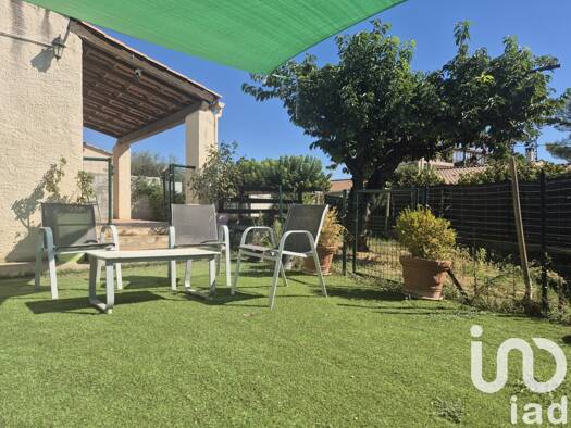 Maison de plain-pied à vendre 259 000 € 4 pièces 3 chambres 79,5 m² 411 m² de terrain Volx 04130