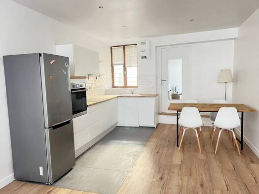 Loft à vendre 609 000 € 3 pièces 2 chambres 69 m² RDC/3 Belleville Paris 20ème arrondissement 75020
