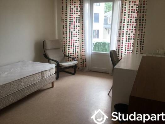 Colocation à louer 460 € 1 pièce 3 chambres 14 m² Étage 4/4 Centre-Stade Chambéry 73000