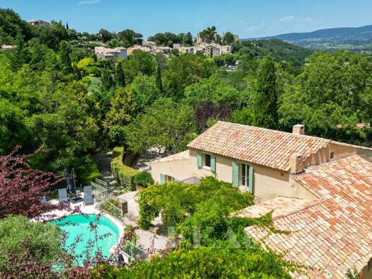 Maison à vendre 1 780 000 € 8 pièces 5 chambres 240 m² 2 400 m² de terrain Ménerbes 84560