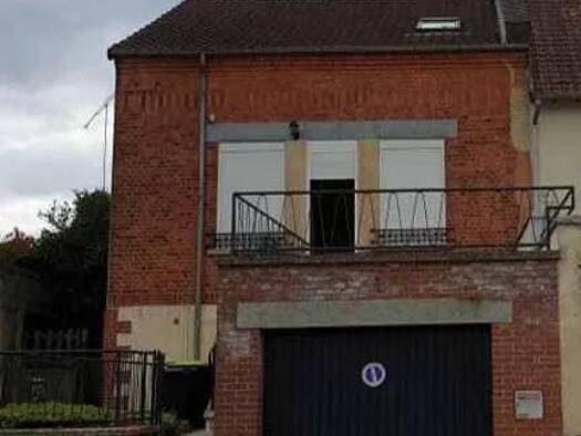 Maison à vendre 99 900 € 4 pièces 2 chambres 70 m² Saint-Gobain 02410