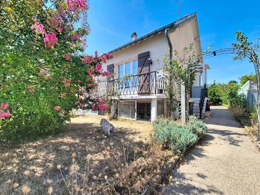 Pavillon à vendre 138 500 € 7 pièces 4 chambres 122 m² 889 m² de terrain Nogent-sur-Vernisson 45290