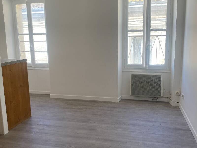 Maison à louer, 16m², PAUILLAC