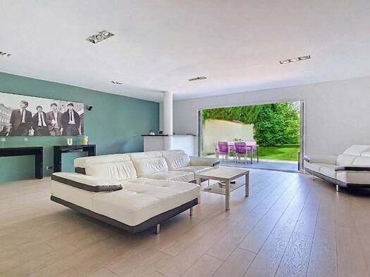 Maison à vendre 850 000 € 5 pièces 4 chambres 210 m² 455 m² de terrain Centre Neuilly-Plaisance 93360