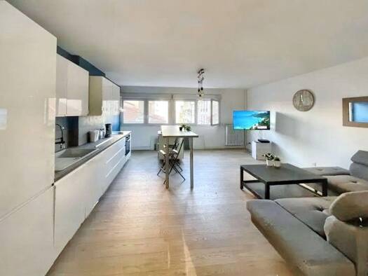 Colocation à louer 400 € 5 pièces 4 chambres 110 m² 3ème étage Saint-Étienne 42000