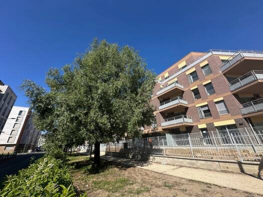 Appartement à louer 1 390 € 5 pièces 4 chambres 116 m² RDC Frédéric Ladrette-Fernand Lindet Clichy-sous-Bois 93390