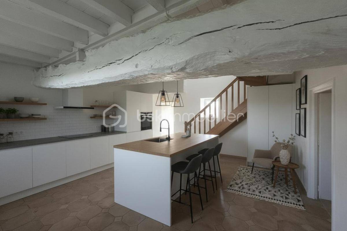 Maison à vendre, 241m², LA MEZIERE