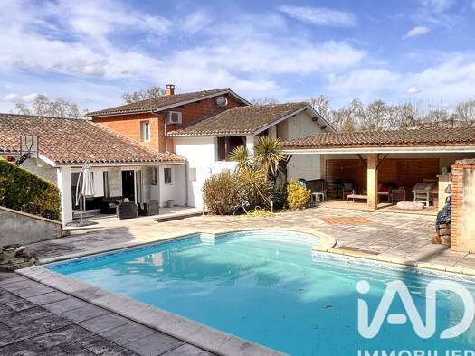 Maison à vendre 339 000 € 5 pièces 5 chambres 205 m² 766 m² de terrain Saint-Nicolas-de-la-Grave 82210
