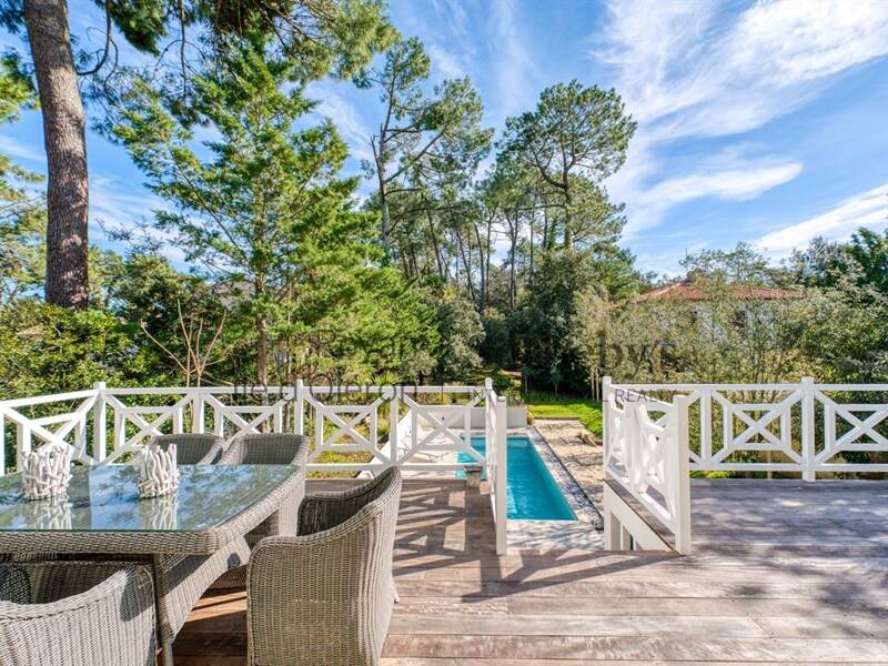 Maison à vendre, 261m², SAINT GEORGES DE DIDONNE