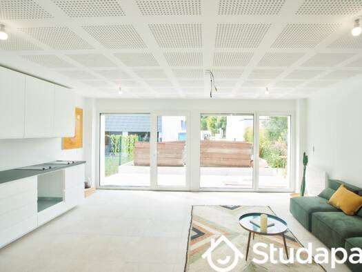 Maison à louer 650 € 2 pièces 1 chambre 30 m² disponible dès maintenant Birambits Bègles 33130