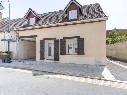 Maison à vendre 85 990 € 6 pièces 3 chambres 117 m² Bourgeau Romorantin-Lanthenay 41200
