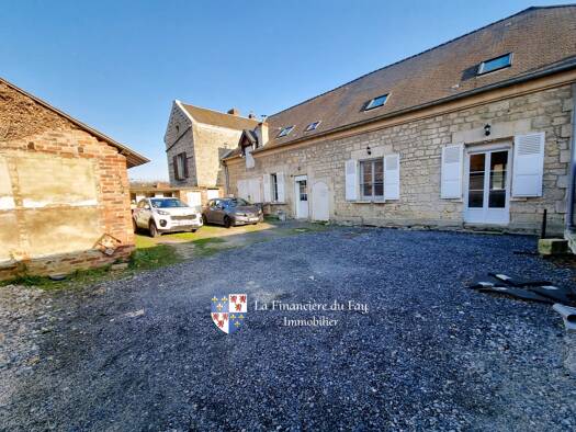Maison à vendre 185 000 € 7 pièces 4 chambres 160 m² 405 m² de terrain Epagny 02290