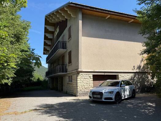 Immeuble à vendre 400 000 € 364 m² Villard-de-Lans 38250