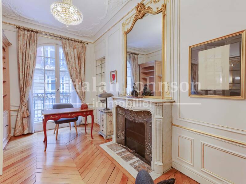 Maison à louer, 210m², PARIS 17E