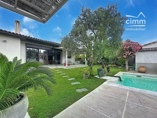Villa à vendre 519 000 € 5 pièces 3 chambres 180 m² 926 m² de terrain Hôtel de Ville Morières-lès-Avignon 84310