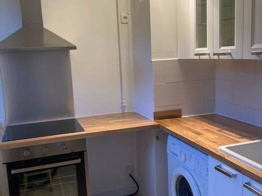 Appartement à louer 1 640 € 3 pièces 2 chambres 54 m² RDC Centre Ancien Vanves 92170